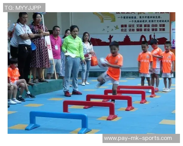 大班小小足球活动反思与改进建议探索儿童运动能力与团队合作精神的培养